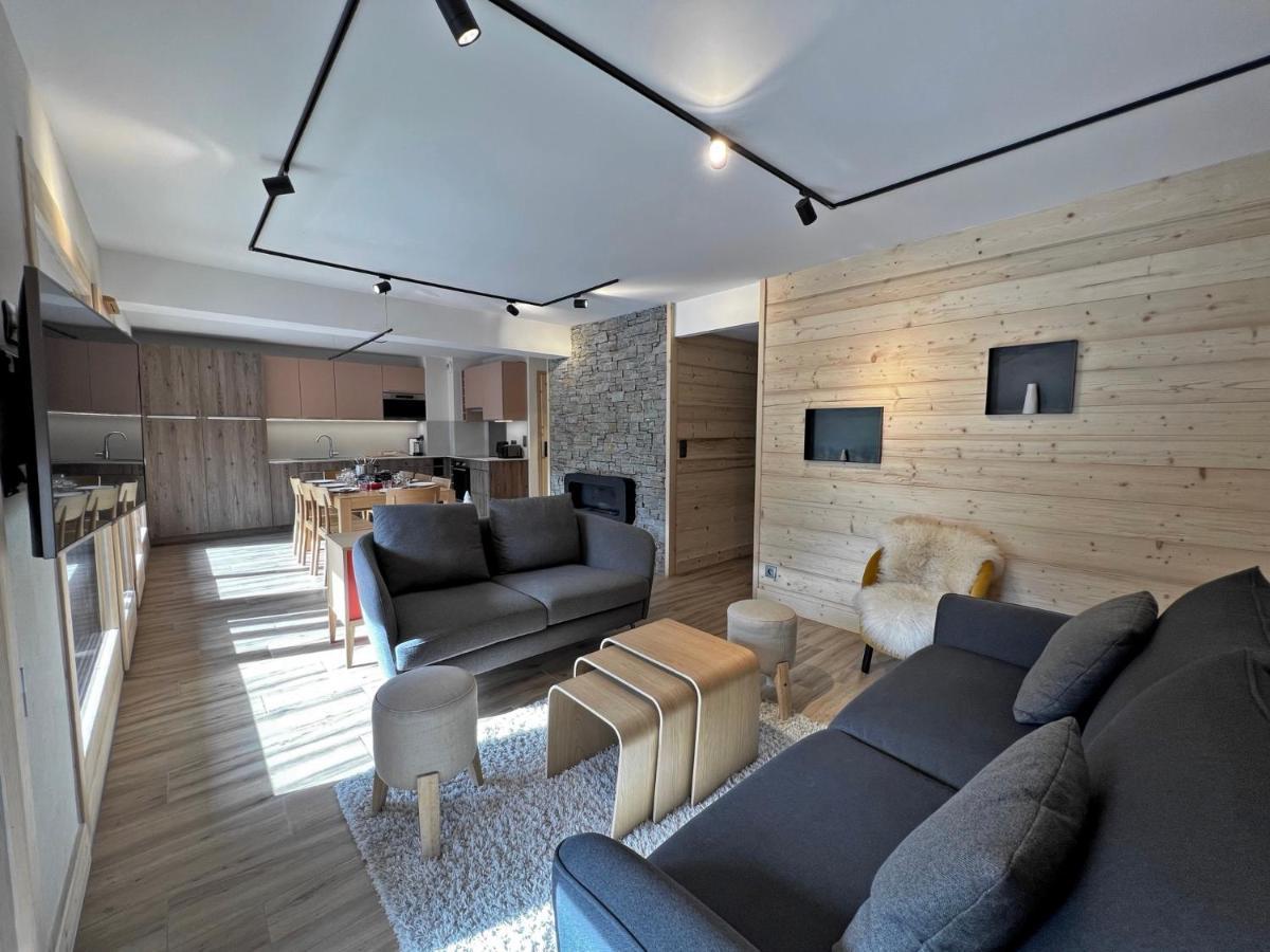 Ours Polaire Bel Appartement Village Et Pistes La Clusaz Luaran gambar