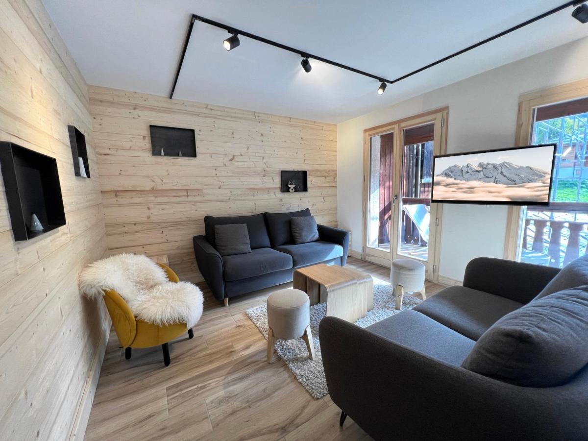 Ours Polaire Bel Appartement Village Et Pistes La Clusaz Luaran gambar