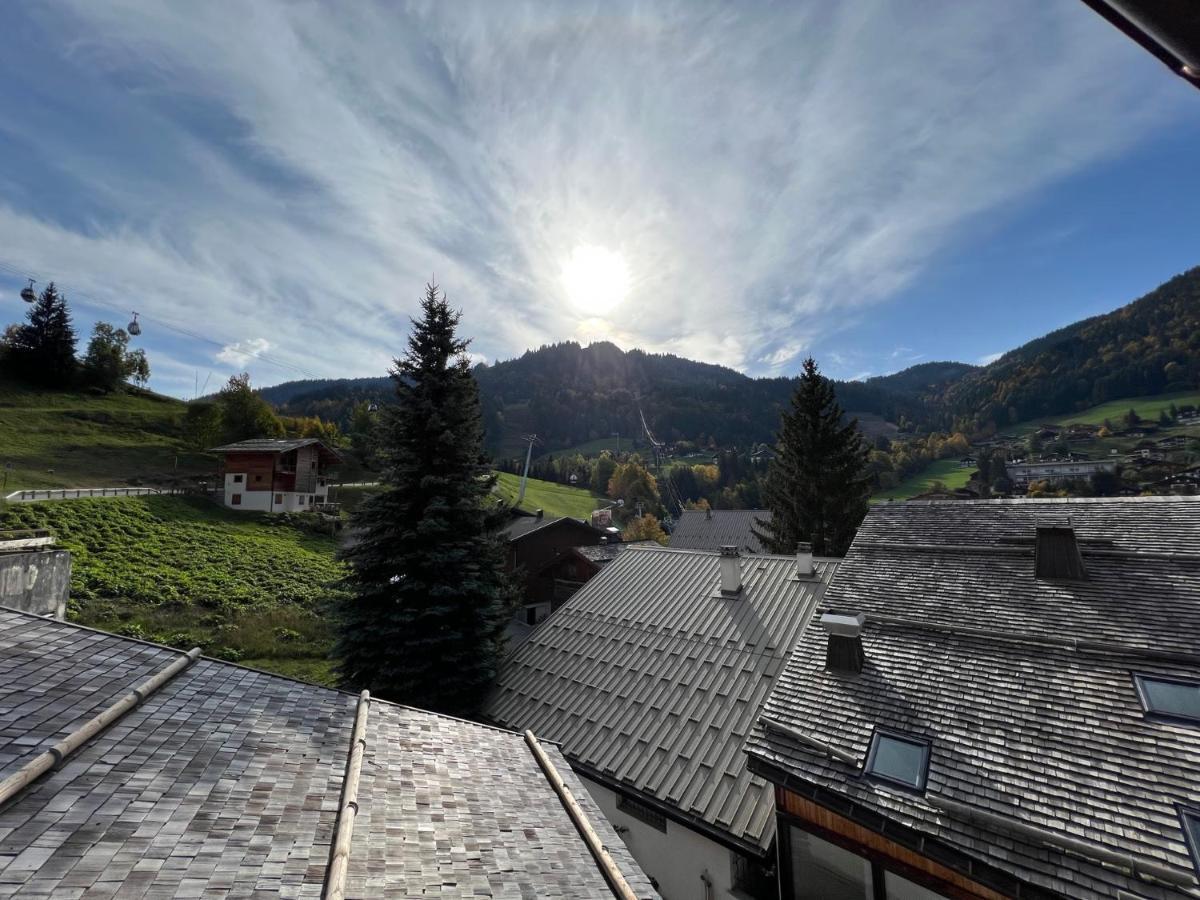 Ours Polaire Bel Appartement Village Et Pistes La Clusaz Luaran gambar