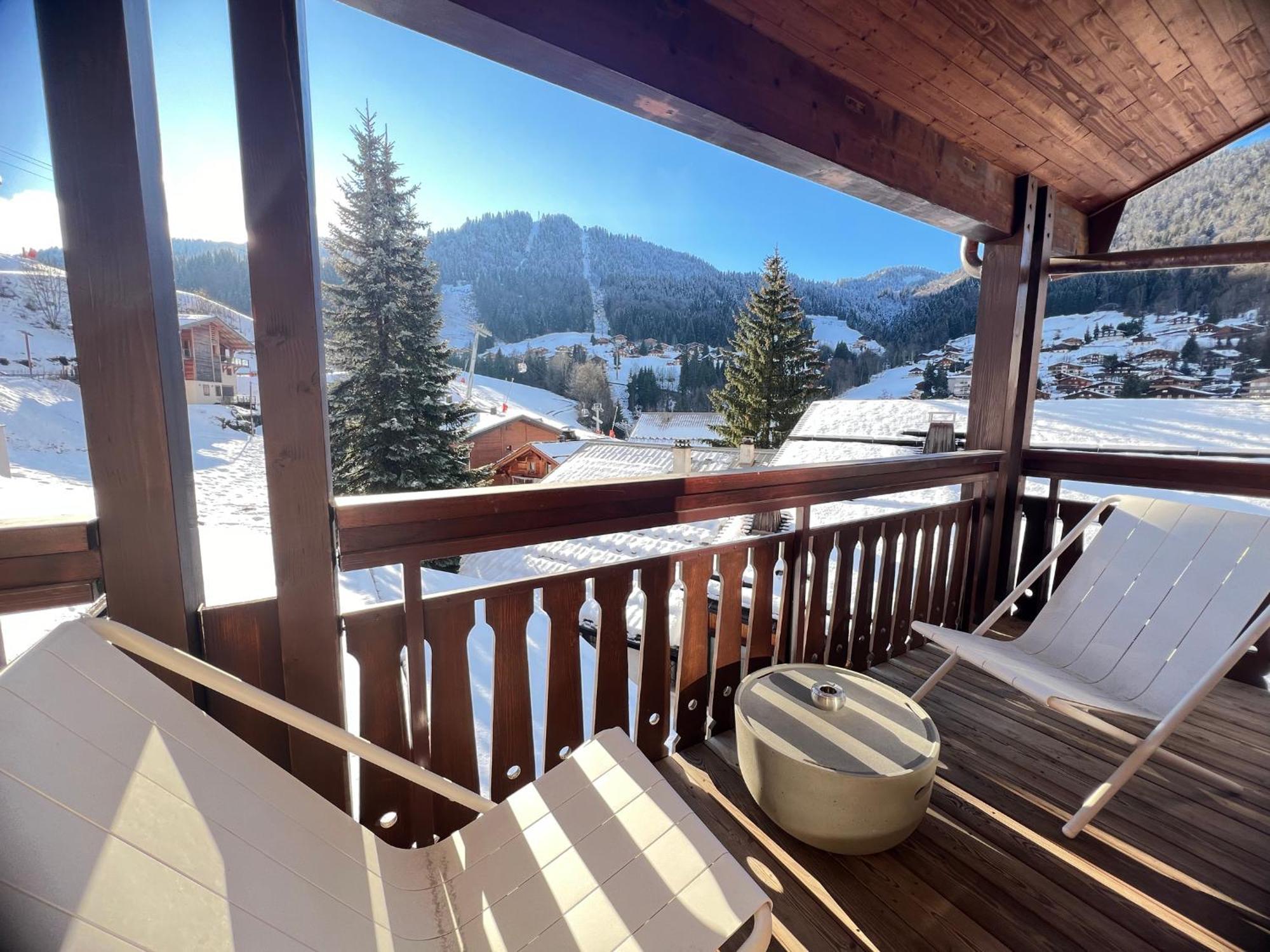 Ours Polaire Bel Appartement Village Et Pistes La Clusaz Luaran gambar